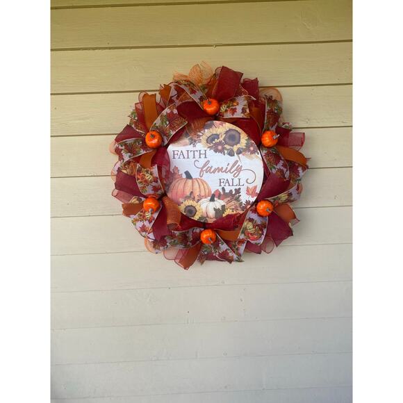 🍂 Faith Family Fall Wreath | Pumpkins & Sunflowers Autumn Thanksgiving Decor - Picture 8 of 8